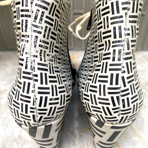 Funky Goby Wedge Booties - Picture 5 of 12